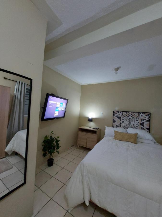 Habitacion Privada No 1 Residencial Villa De Las Hadas Zona Sur テグシガルパ エクステリア 写真